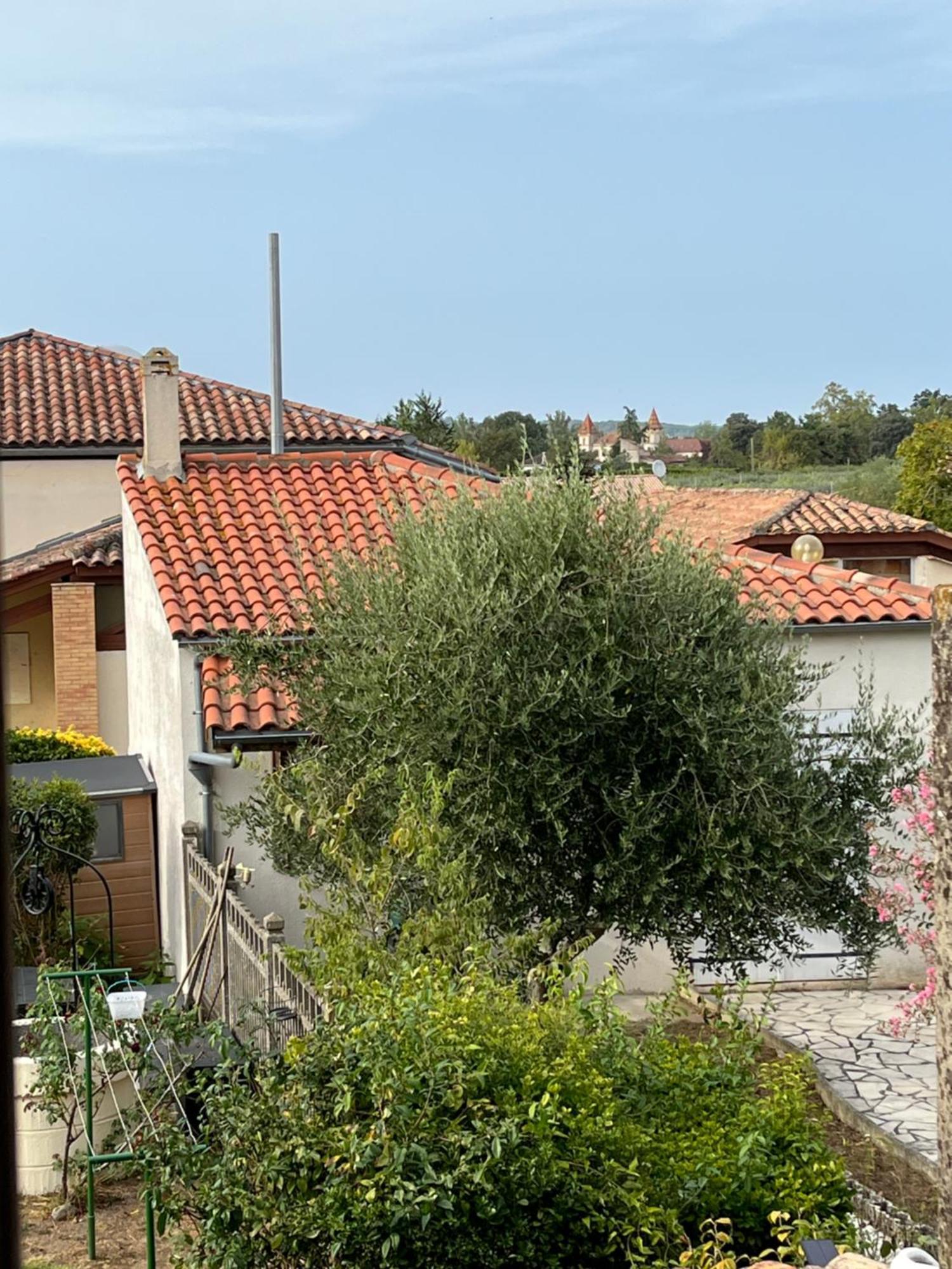 Les Chambres Du Golf Espalais Exterior photo